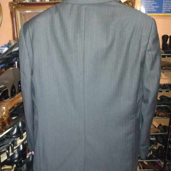 Hart Schnaffner &Marx Gray Pinstripe 2Btn/1Vents Suit Size 44R 38W/32Inseam - Picture 5 of 10